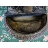  Fontaine murale "Lion" en fonte noire sur  Moinat SA  - Antiquités décoration