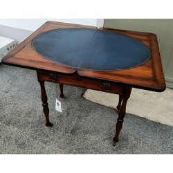 Table-lutrin en acajou avec 1 tirette sur  Moinat SA  - Antiquités décoration