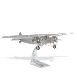 Modèle d\'avion \"Ford Trimotor\"