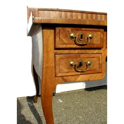  Bureau Louis XV suisse. Dessus cuir. sur  Moinat SA  - Antiquités décoration