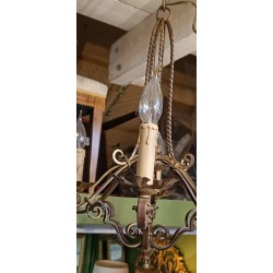 Lustre en fer forgé doré