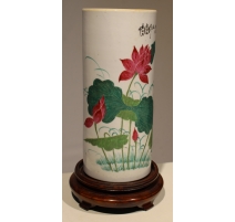 Vase tube en porcelaine décor Nénuphars