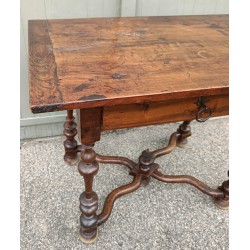Table cabaret Louis XIII avec 1 tiroir