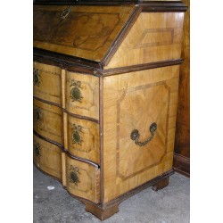 Baroque three-drawer desk. From  Moinat SA  - Antiques and home décor