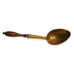 Grande cuillère en laiton et bois