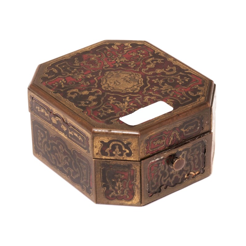 Pocket watch or miniature watch box