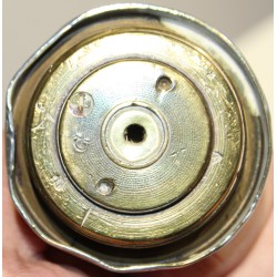 Shell-shaped paperweight