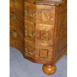 Baroque desk and chest of drawers. Available from Moinat SA – Antiques and home décor