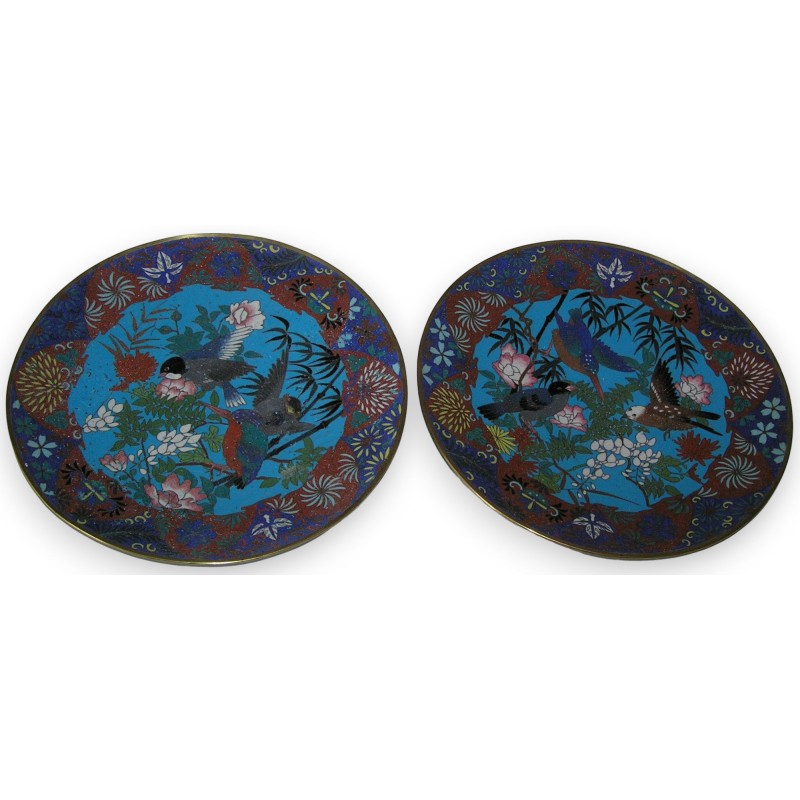 Pair of cloisonné dishes. From  Moinat SA  - Antiques and home décor