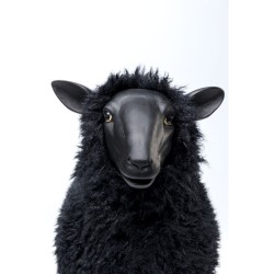 Mouton en résine avec fausse fourrure noire