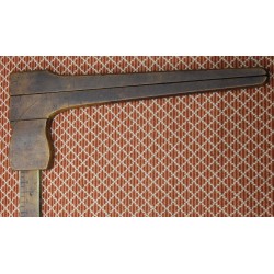 Mahogany volume caliper