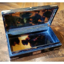 Small tortoiseshell ‘chest’ box by Moinat SA – Antiques and decorative items