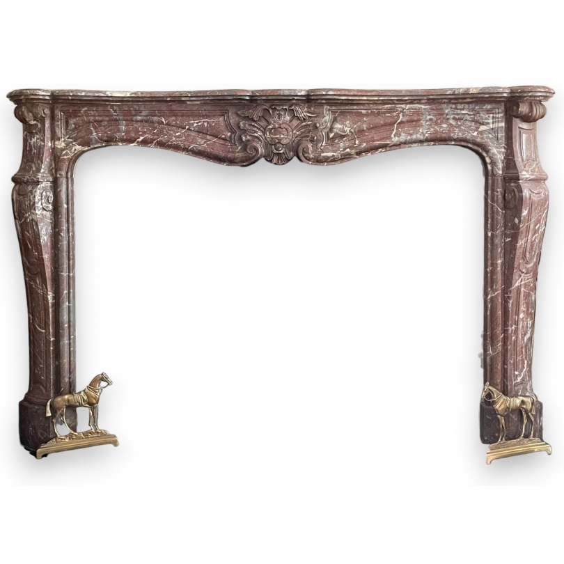 Cheminée style Louis XV en marbre rouge