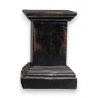 Socle carré en bois noirci