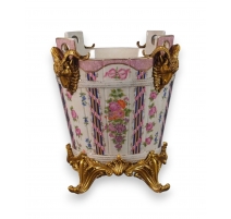 Cache pot Fleurs en porcelaine et bronze