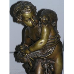 Paire de bronzes de putti