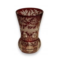 Vase en verre de Bohème rouge Chasse