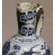 Carafe en faience de Delft