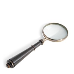 Loupe avec manche en bois noirci