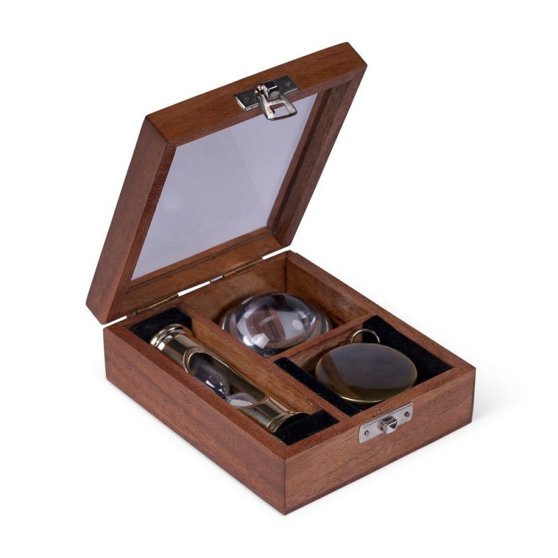 Set containing an hourglass, a compass and a magnifying glass