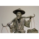 Bronze chinois porteur d'eau