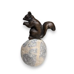 Bronze \"Ecureuil\" signé REUSSNER