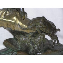 Bronze \"Aigle et bouquetin\".