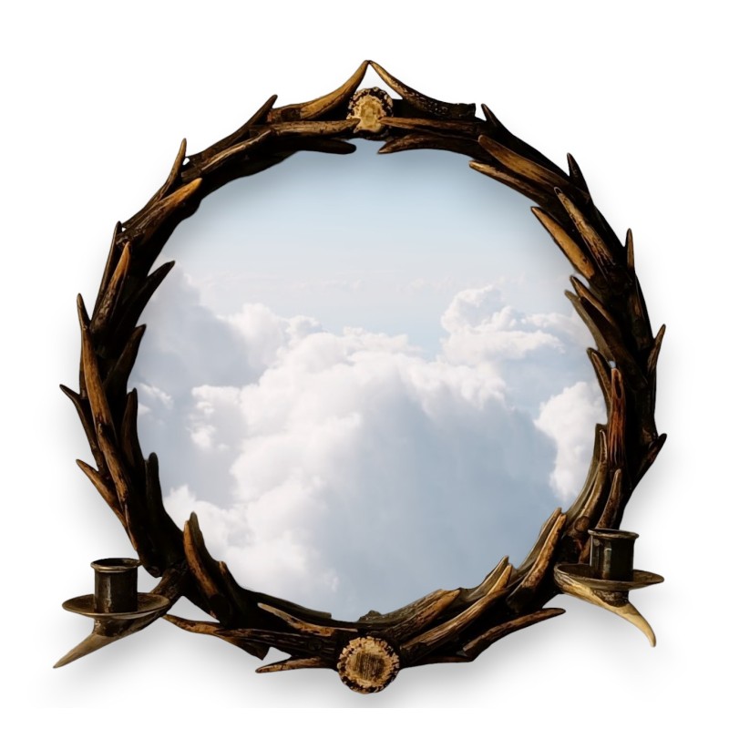 Miroir rond en cornes de cerfs avec 2 bougeoirs