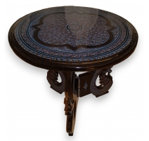 Petite table basse laquée noir
