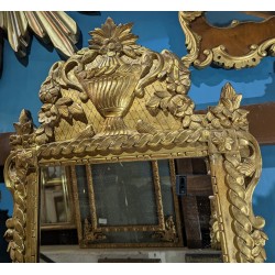 Miroir Louis XVI à fronton Urne