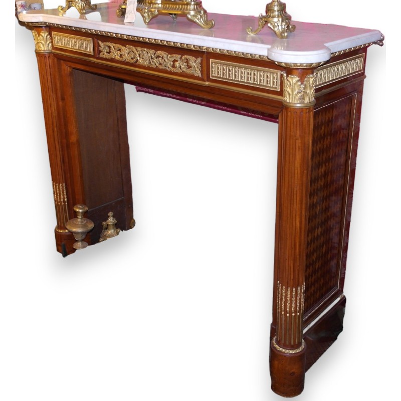 16th-century mantelpiece surround from Moinat SA – Antiques and home décor