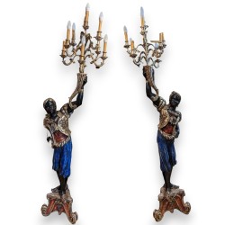 Paire de chandeliers aux maures à 9 lumières