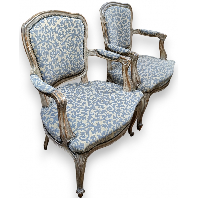 Paire de fauteuils style Louis XV cérusé