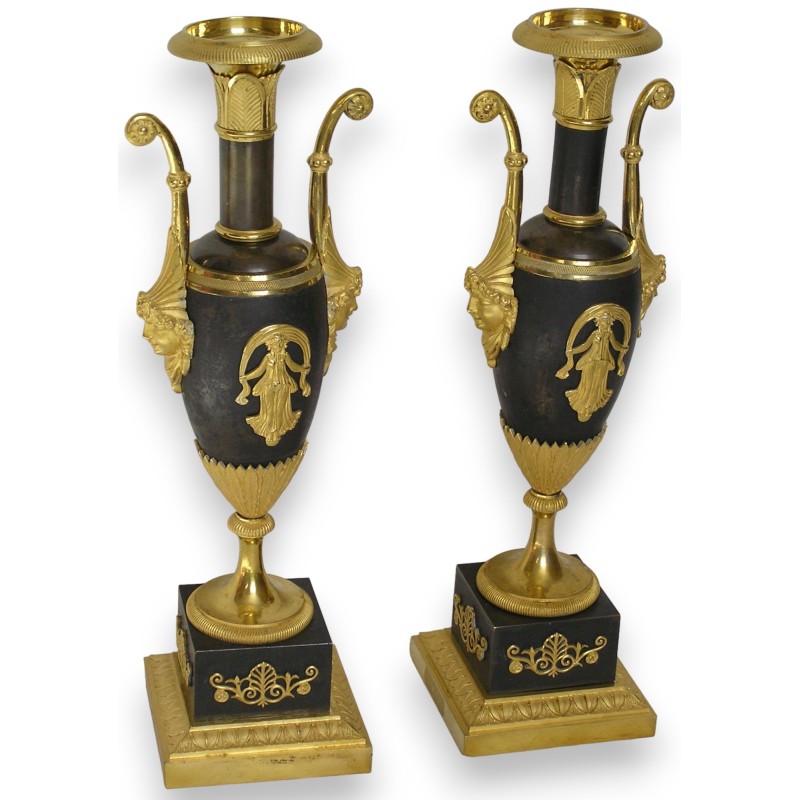 Pair of Empire-style urns. Paris. From Moinat SA – Antiques and Decor