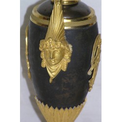Pair of Empire-style urns. Paris. From Moinat SA – Antiques and Decor
