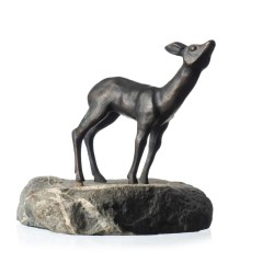 Bronze \"Biche\" signé REUSSNER