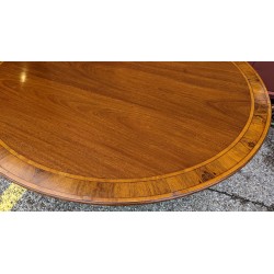 Table ronde anglaise en acajou