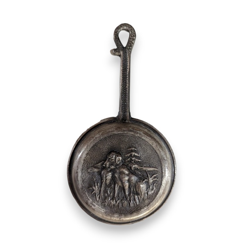 Small pewter ashtray featuring a hunting dog and a pheasant
