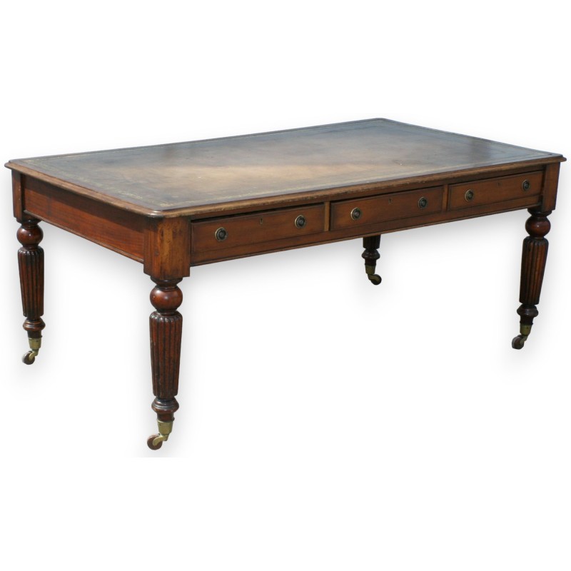  Bureau avec 6 tiroirs. sur  Moinat SA  - Antiquités décoration