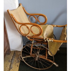 "LE RÊVE" folding children’s car by BAUMANN
