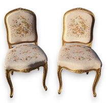 Paire de chaises style Louis XV doré