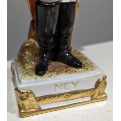 Soldat \"Ney\" en porcelaine de Scheibe Alsbach