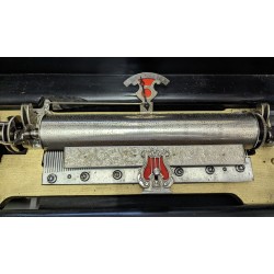 3-cylinder music box