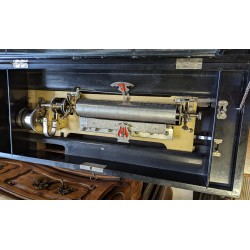 3-cylinder music box