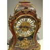 Boulle clock in tortoiseshell and brass