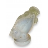 Poisson en verre moulé opalécent signé SABINO