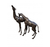 Paire de girafes en bronze