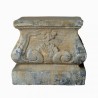 Socle carré en pierre reconstituée