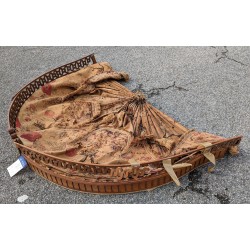 迪雷托尔风格的床幔。来自 Moinat SA —— 古董与装饰品