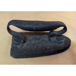 Cast-iron iron